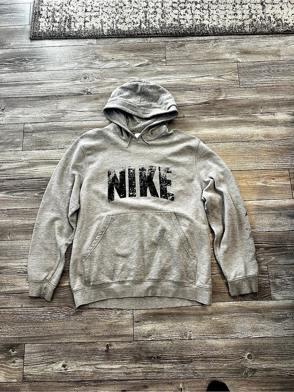 Vintage Nike Gray Pullover Hoodie